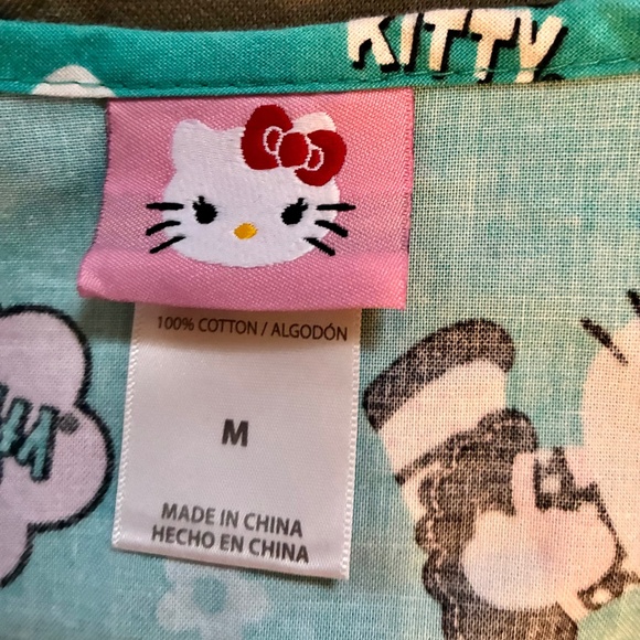 "Sanrio, Hello Kitty" scrub top, M, short sleeve, Excellent, used condition - Picture 9 of 10